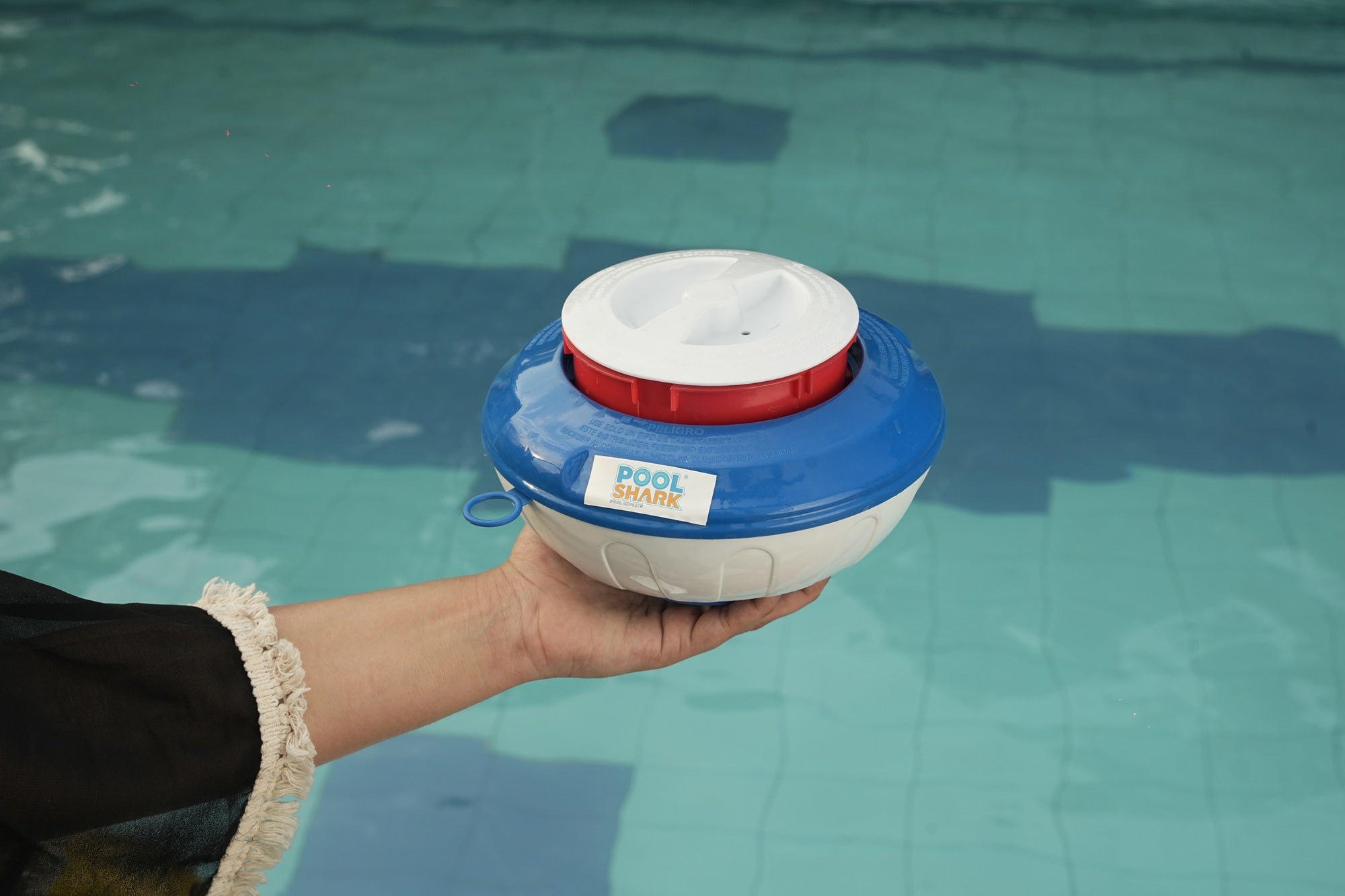 POOL CHLORINE TABLET DISPENSER